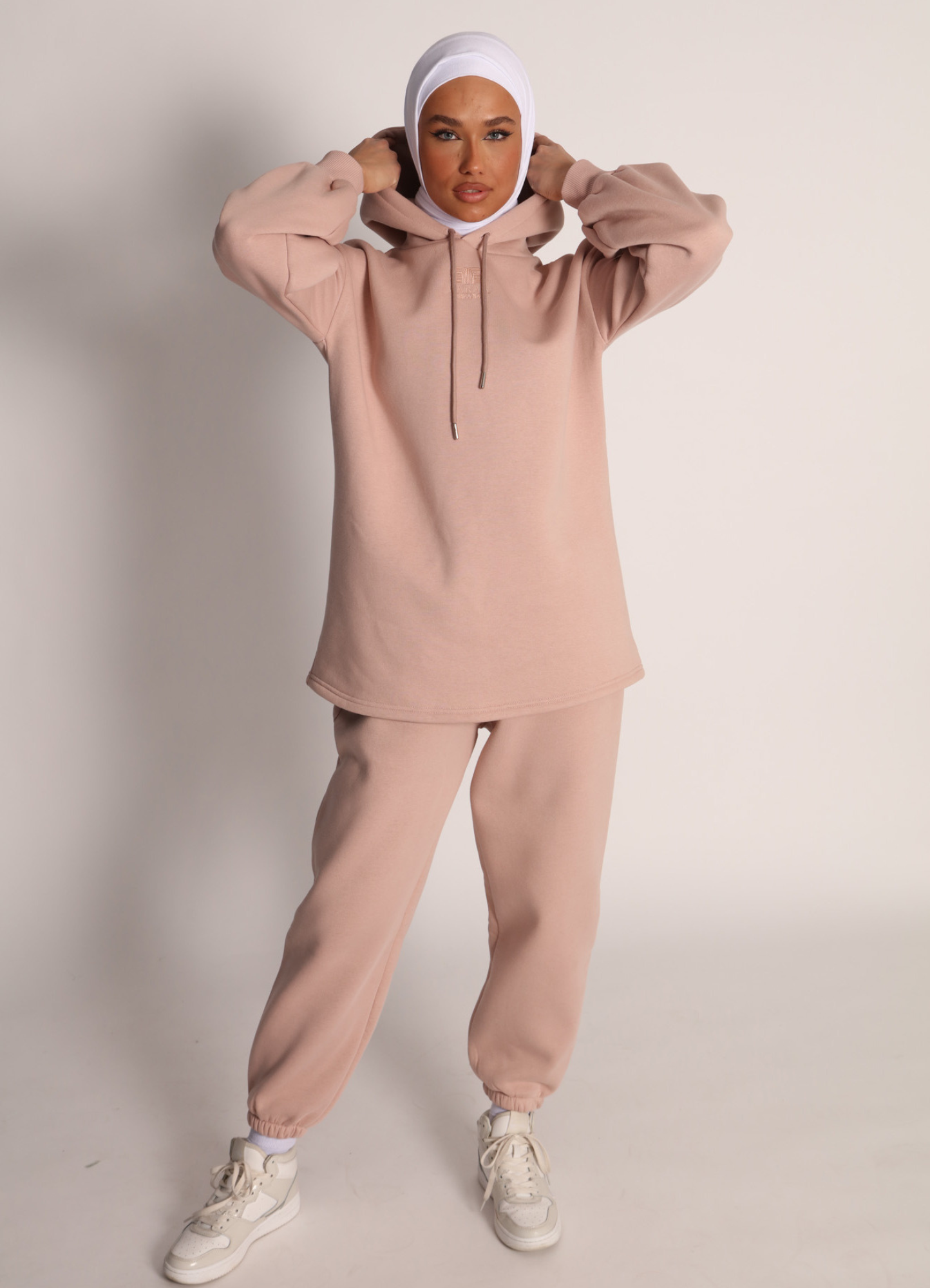 DRAWSTRINGED BISHOPSLEEVE HOODIE - BLUSH