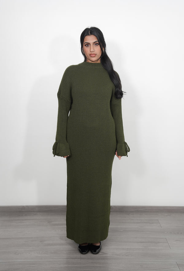 Langes Oversize Strickkleid mit Glockenärmel - Olivgrün