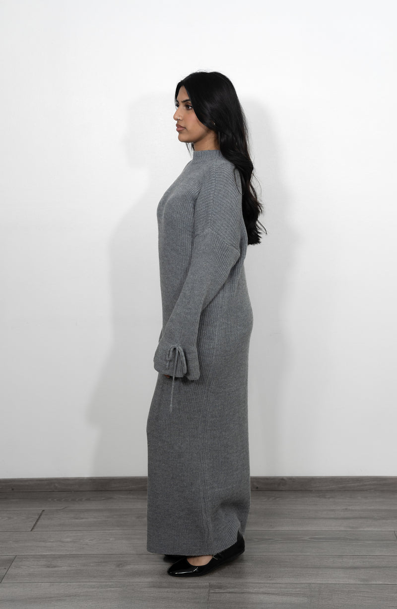 Langes Oversize Strickkleid mit Glockenärmel - Silber