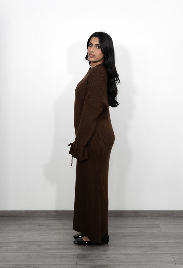 Long Oversized Knitted Dress with Bell Sleeves - Brown