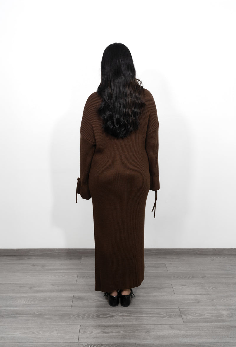 Long Oversized Knitted Dress with Bell Sleeves - Brown