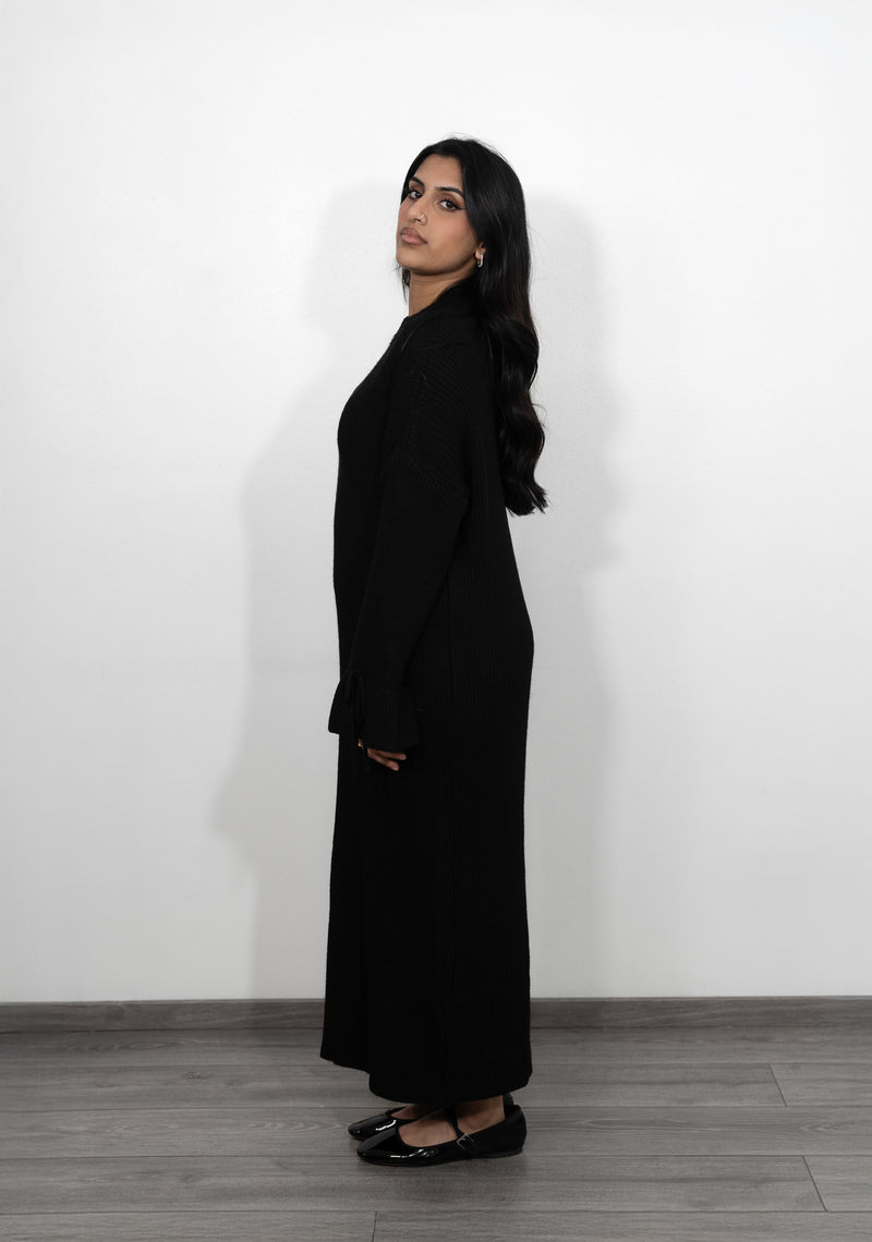 Long Oversized Knit Dress with Bell Sleeves - Black