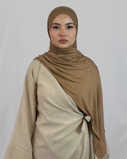 Premium Jersey Hijab | Hellbraun